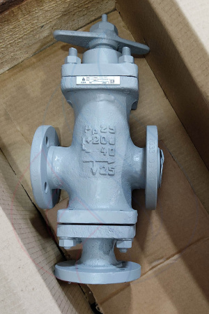 Клапан сильфонный трехходовой 15с23п ду25 ру25